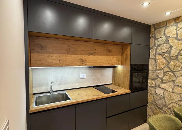 Zona Optimizma Royal Gardens * Zlatibor